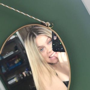 Meet your Posher, Grace